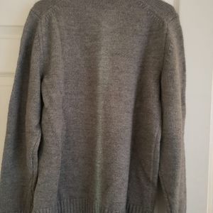 Express new men's gray sweater